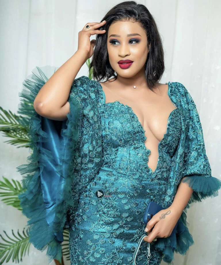 Esther-Ndiaye-alias-Racky_7705-768x919