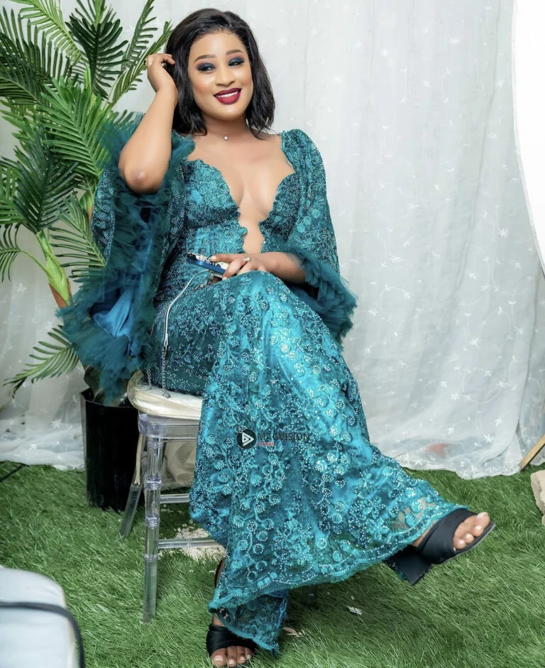 Esther-Ndiaye-alias-Racky_7706-768x941