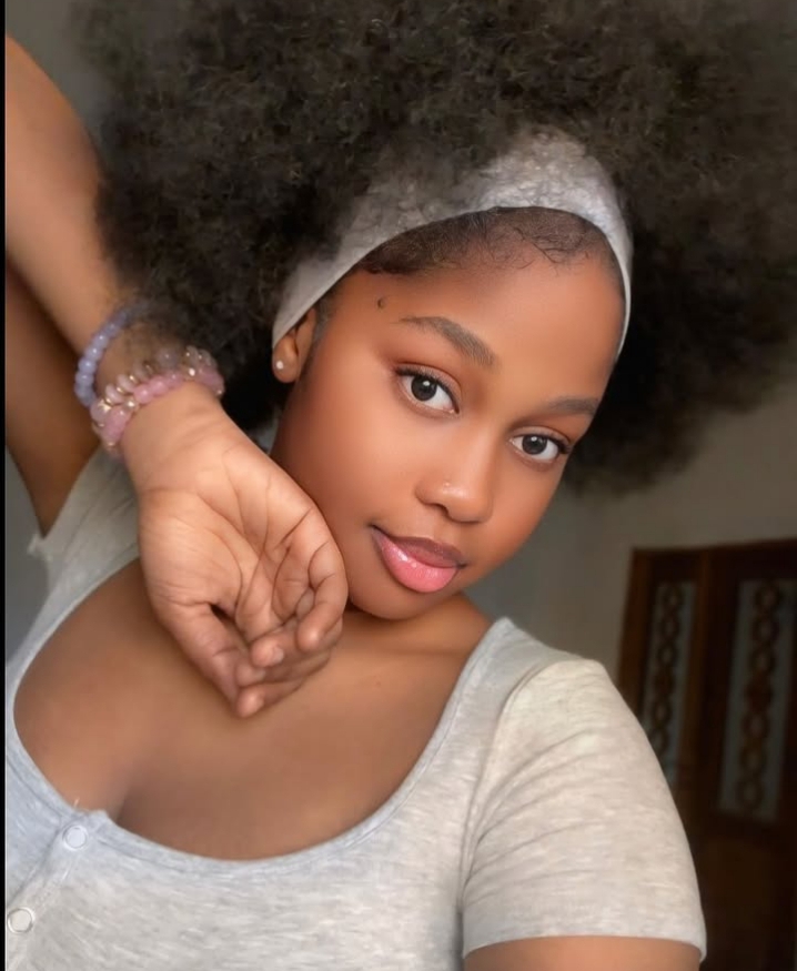 Screenshot_20250423-221036_1